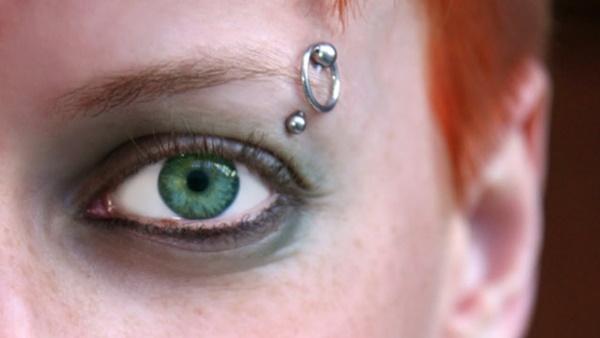 Really Cool and Stylish Eyebrow Piercing Ideas