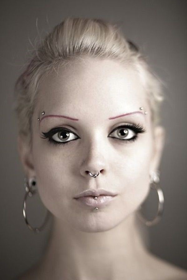 Really Cool and Stylish Eyebrow Piercing Ideas