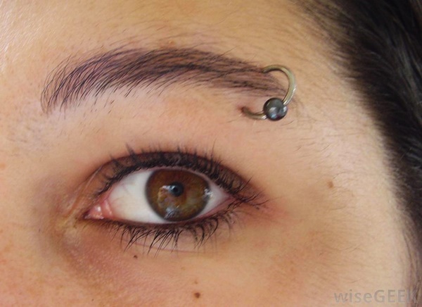 Really Cool and Stylish Eyebrow Piercing Ideas