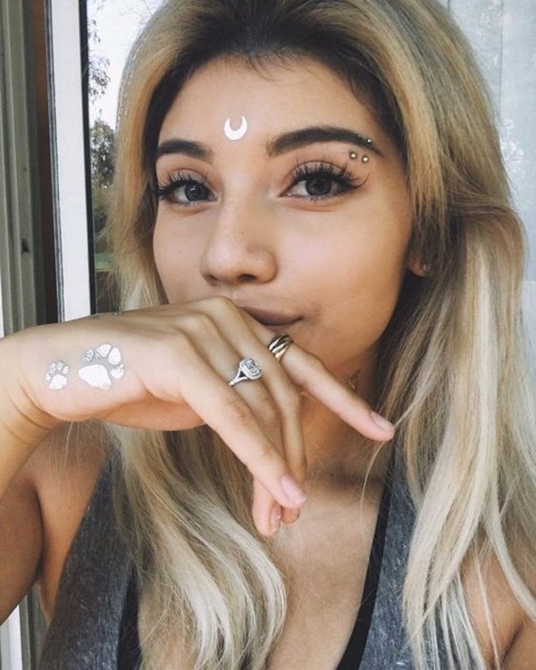 Really Cool and Stylish Eyebrow Piercing Ideas