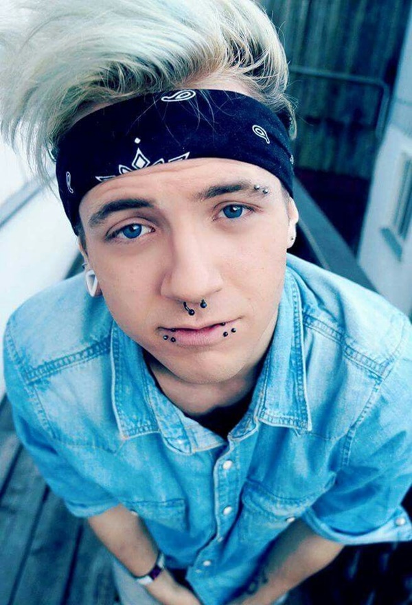 Really Cool and Stylish Eyebrow Piercing Ideas