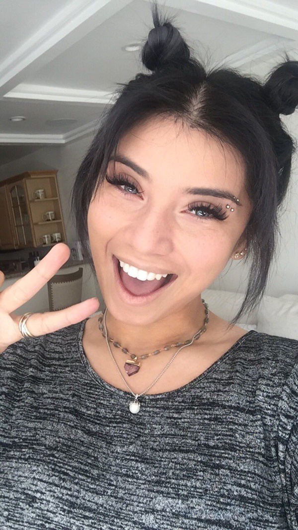 Really Cool and Stylish Eyebrow Piercing Ideas