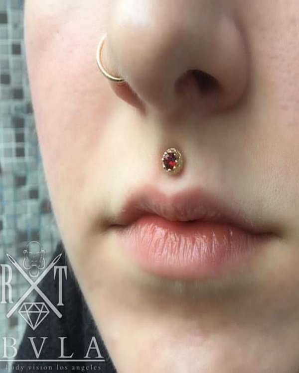 Stylish Monroe Piercing Ideas With Jewellery