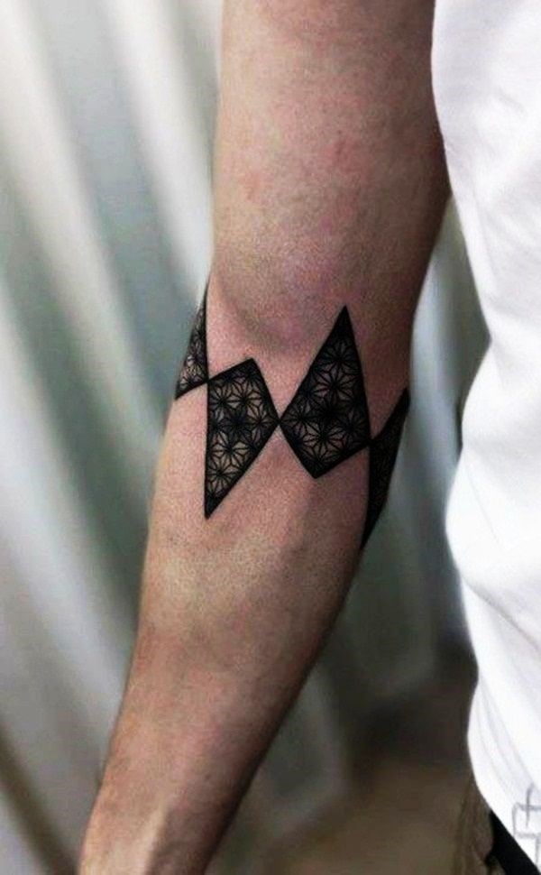 40 Best Small Tattoo Designs For Men With Meaning - Buzz Hippy